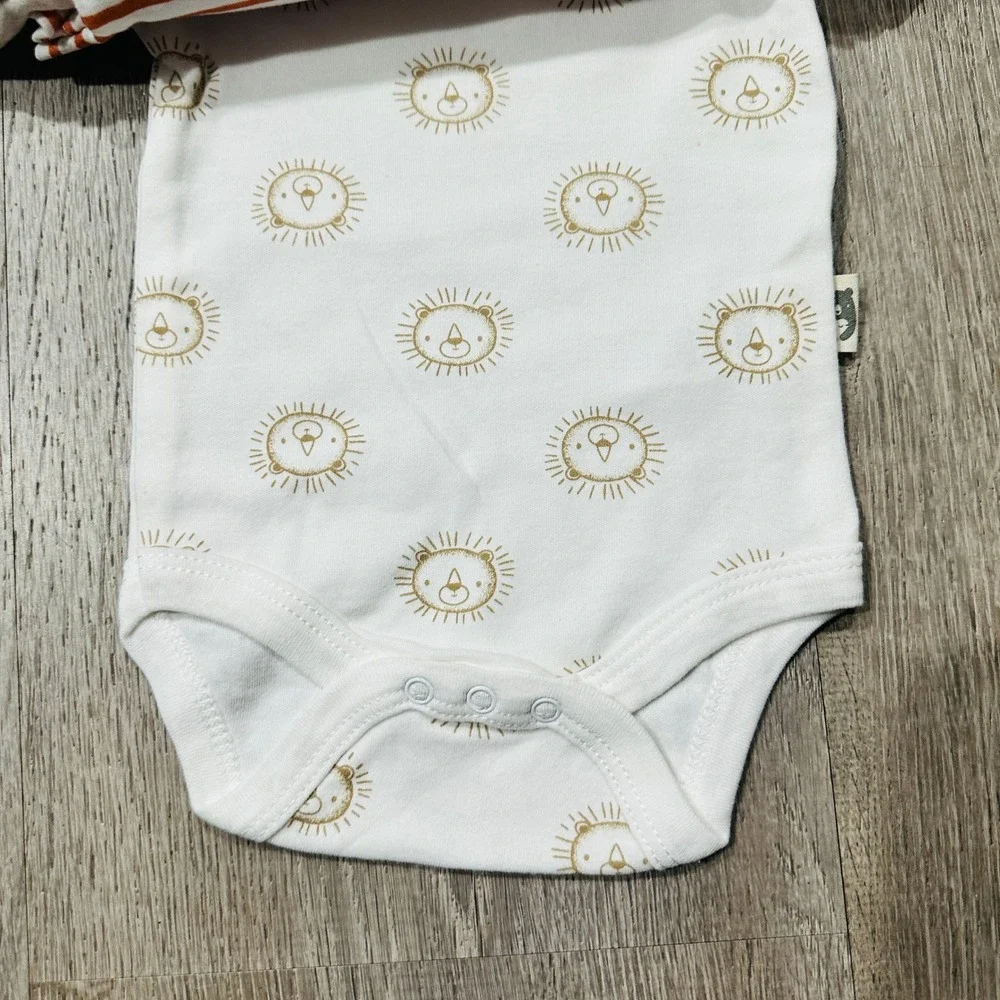 Rabbit + Bear Organic 3 Pack Bodysuits 0-3M Orange White Lion Wild One NWT